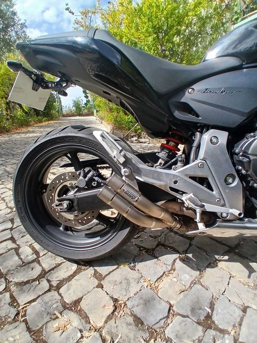 Honda hornet preta Brilhante