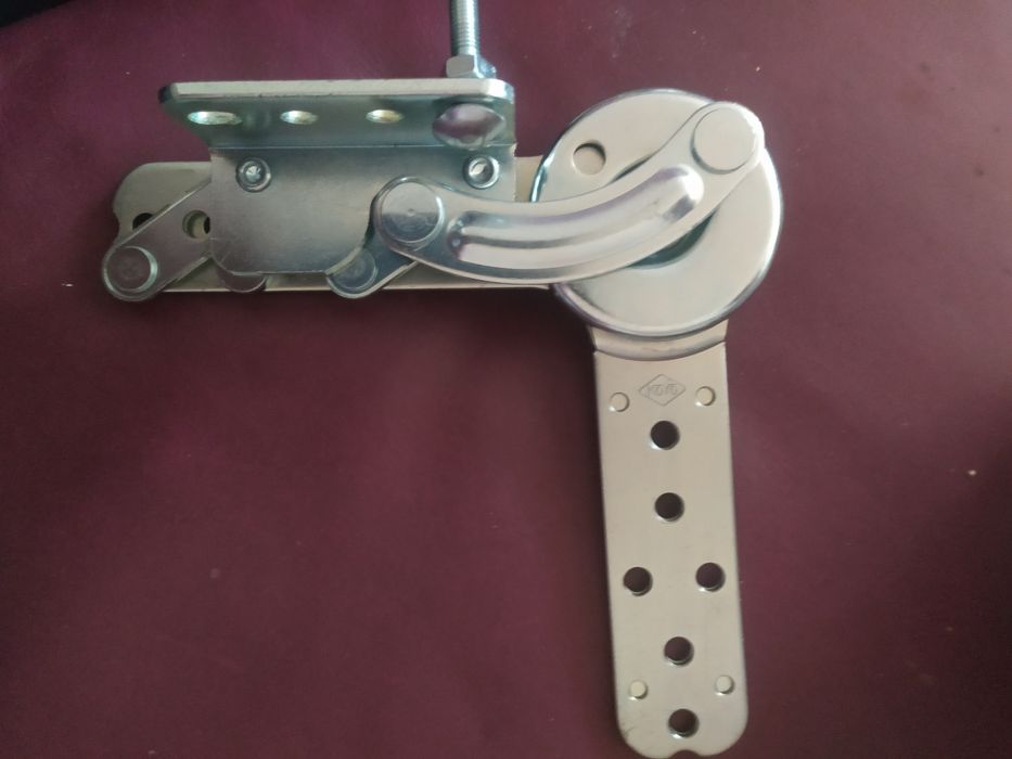 Mechanizm do zagłówek 6 szt wszystko 50 zł