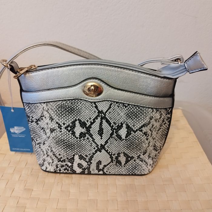 Torebka na ramię skórzana