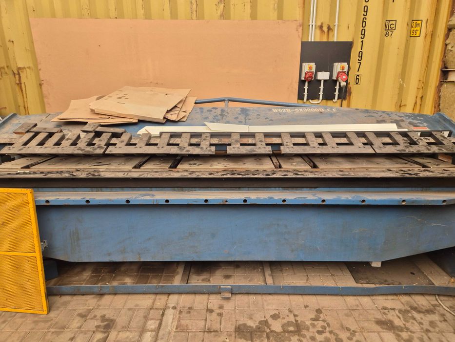 zaginarka gietarka segmentowa hydrauliczna W62K-5/3200 CNC używana