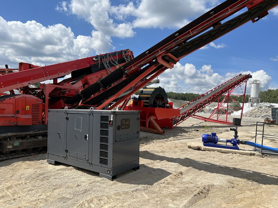 Mobilny przesiewacz zakład do przesiewania na mokro terex powerscreen