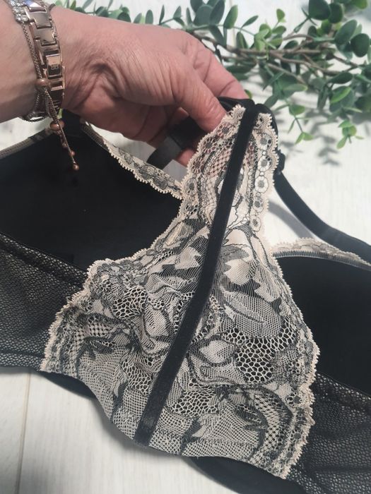 75DD, Calvin Klein oryginalny biustonosz.