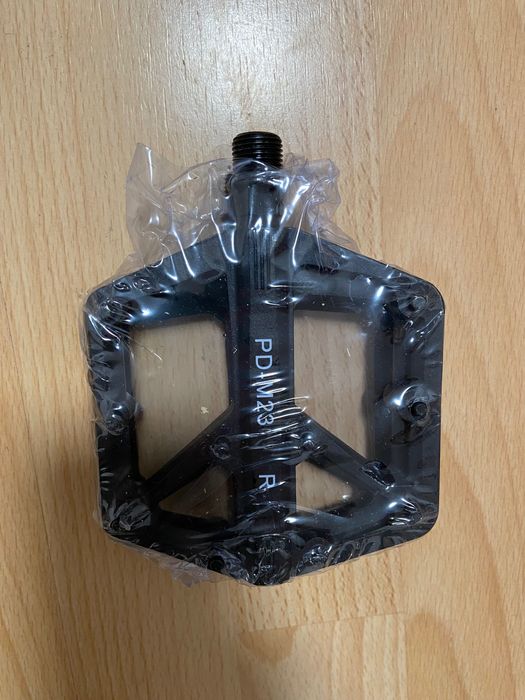 Педалі нові нейлонові