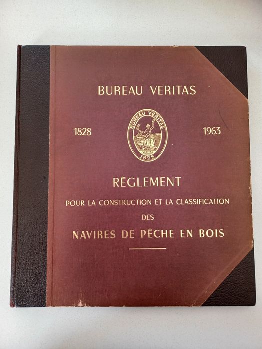 Livro Regulamento Construção de Navios em Madeira