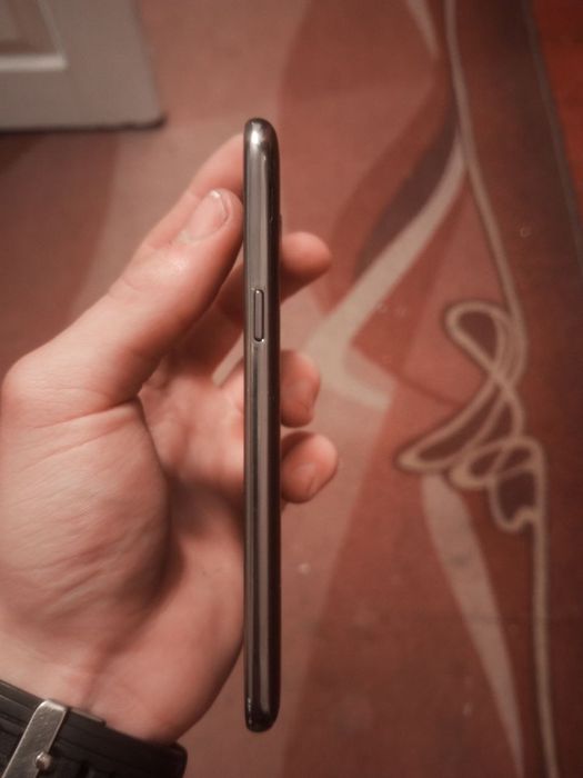 Продам телефони Samsung та Lenovo