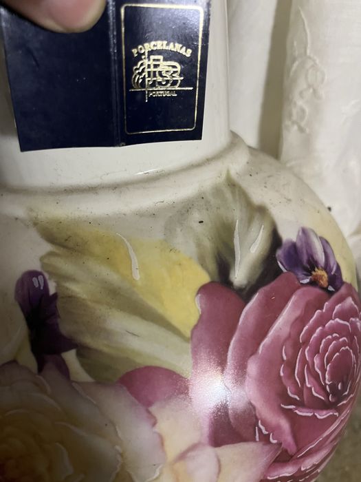 Jarra florida com  medidas