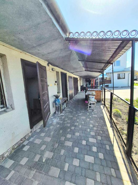 Продам гарний, доглянутий будинок для великої сім'ї+ 36 соток з/д.