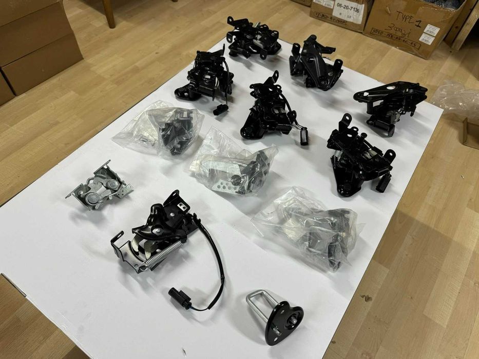 Замок капота бмв F20 F30 F32 F36 F10 F06 F02 G11 BMW наличие уточнять