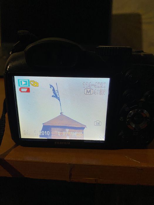 Фотоаппарат Fujifilm FinePix S1600 есть нюанс