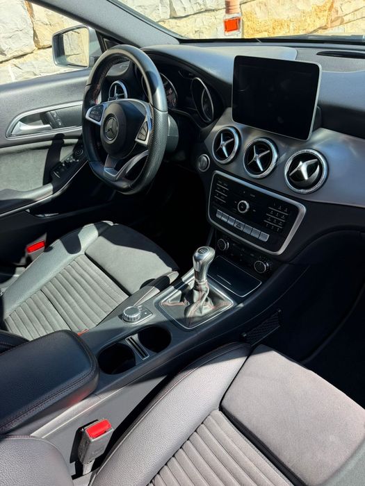 Mercedes-Benz CLA 200d Shooting Brake AMG Line – 2018