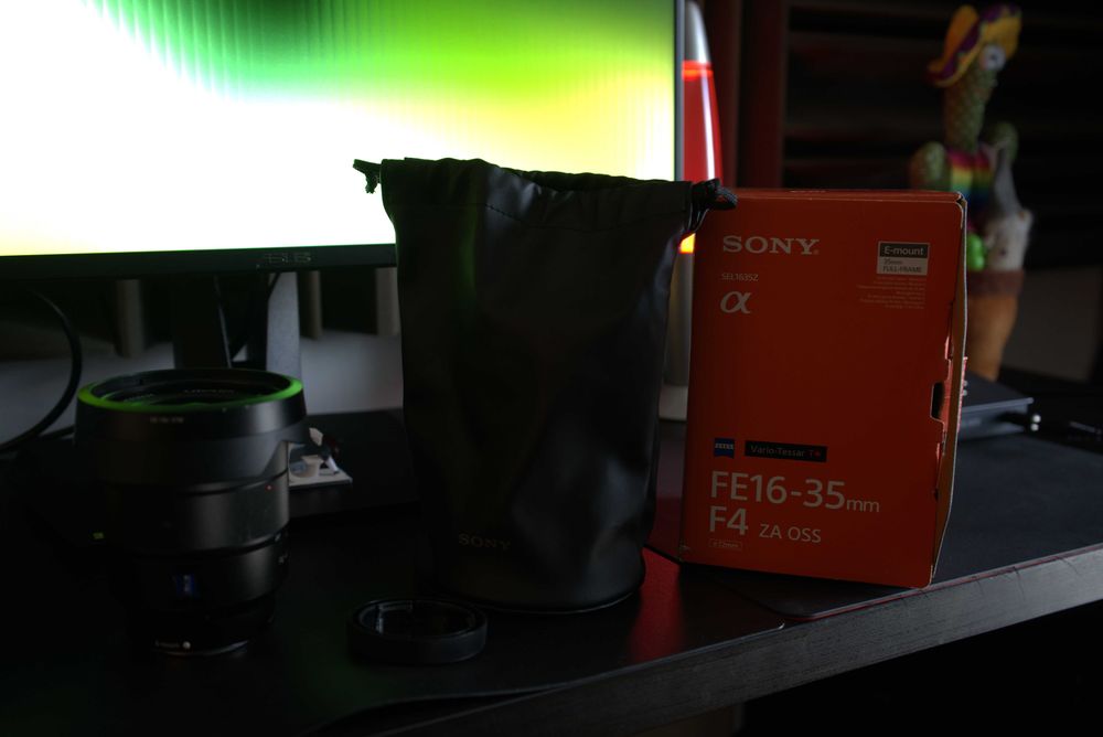 Lente Sony Vario-Tessar T FE 16-35mm F4 ZA OSS