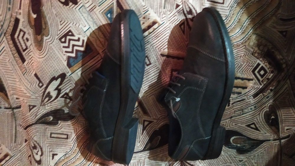 Продам туфлі чоловічі шкіряні нові