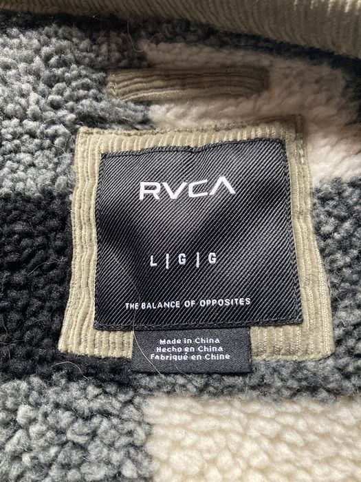 Blusão RVCA Tamanho L em Ótimo estado!
