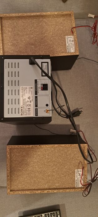 Miniwieża Sony CMT-SBT20