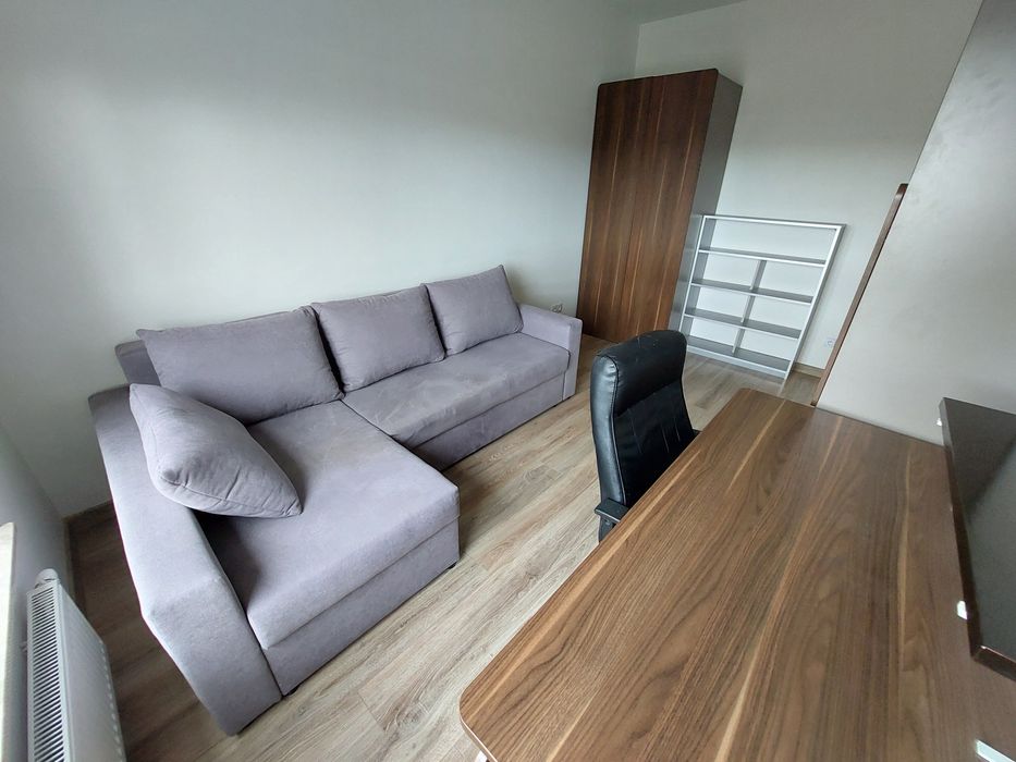Mieszkanie dwupokojowe. Indywidualne miejsce parkingowe. Duży balkon.