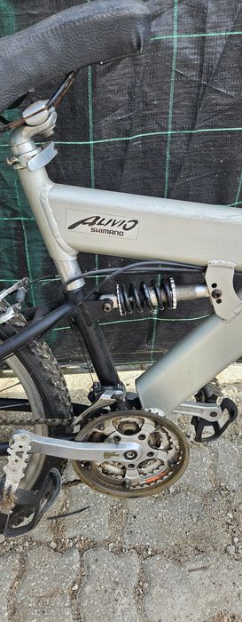Bicicleta em alumínio