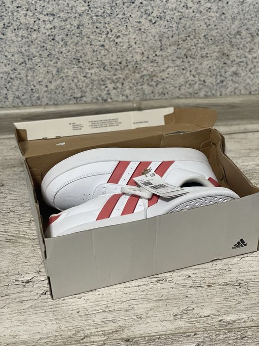 Нові | Копки-бутси-кросівки/adidas/ціна за все