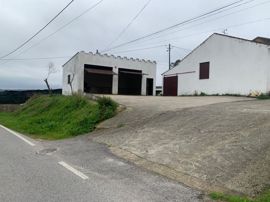 Mini Aramzem , Garagem , Arrumos