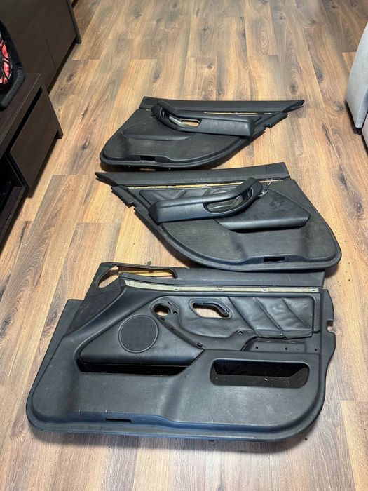 Дверні карти BMW