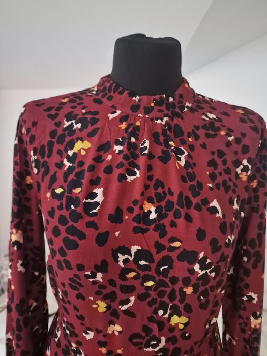 Sukienka midi" Warehouse".