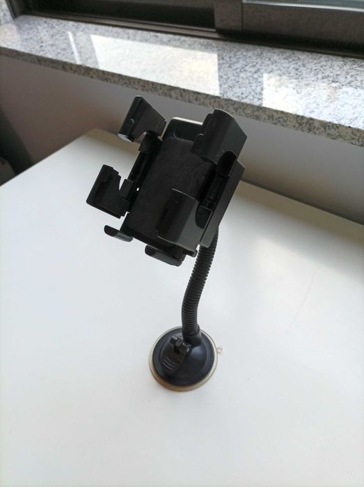 Suporte Ventosa Telemóvel/Smartphone para Automóvel Universal Preto