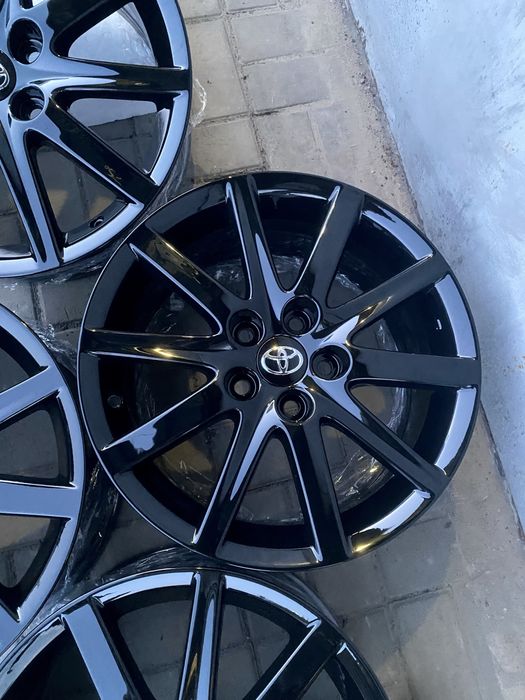 Диски ОРИГІНАЛ Toyota 7.5J ET45 R17 5*114.3 Camry RAV4 Avensis Corolla Cross Yaris Cross Avalon Vellfire