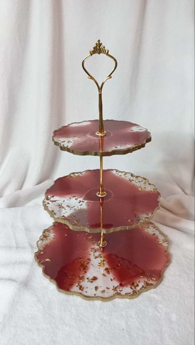 Rękodzieło Patera 3 piętrowa z żywicy epoksydowej bordo ze złotem