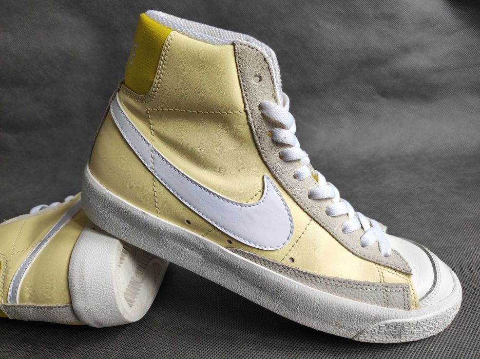 - Nike Blazer Mid 77  - Sneakersy r. 40