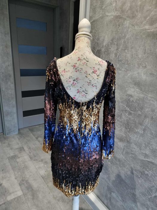 Sukienka z cekinami rozmiar M 38 Vinceotto