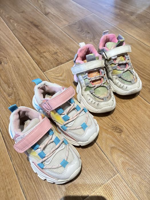 Кросівки + пара утеплених кросівок в подарунок