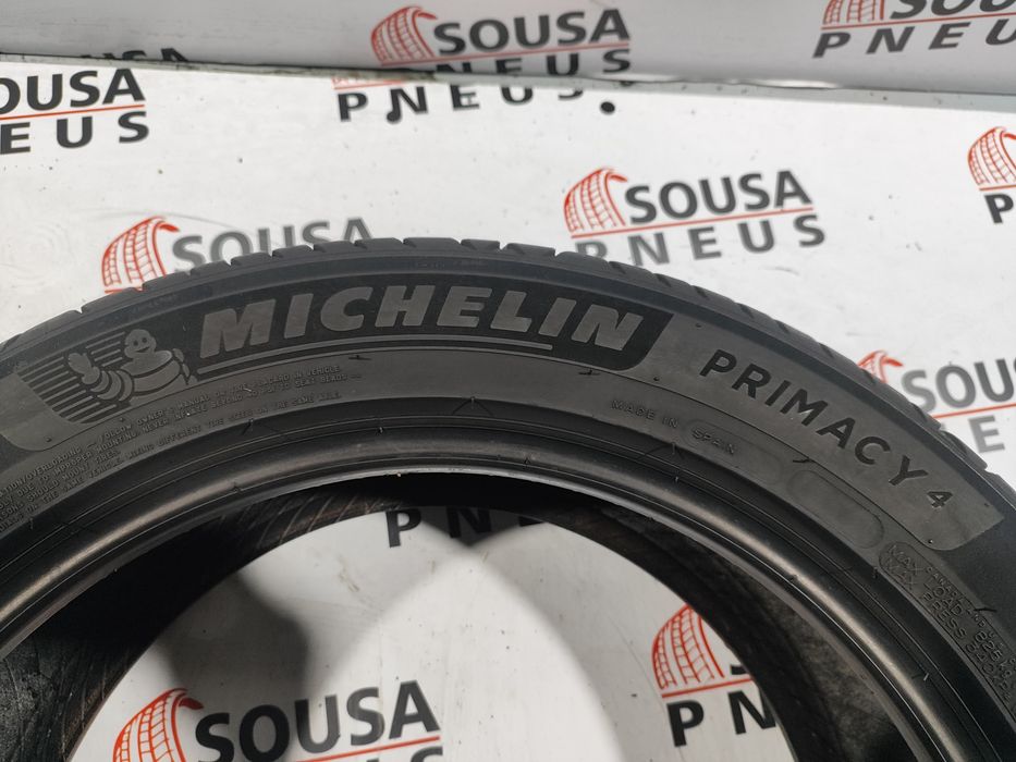 2 pneus semi novos 235-50R18 Michelin - Oferta dos Portes