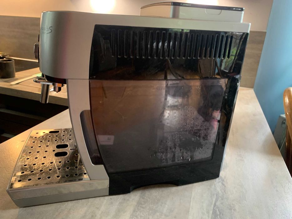 Ekspres do kawy delonghi magnifica s smart