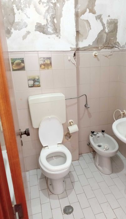 Apartamento/entrada independente/T1 - P. altos Covilhã - A. Útil - 61