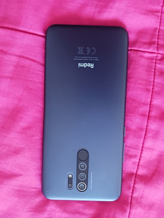 Telemóvel. Tablet. Relógio