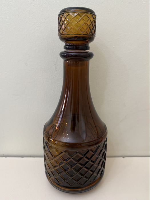 Conjunto de garrafa de whisky e 6 copos de shot de vidro castanho