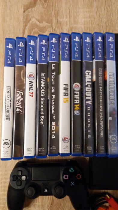 PS4, 500GB, 10 gier, 1 pad, okablowanie