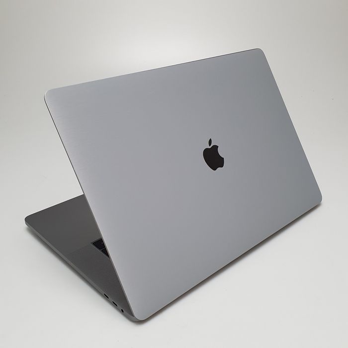 Laptop: Apple MacBook Pro A1707