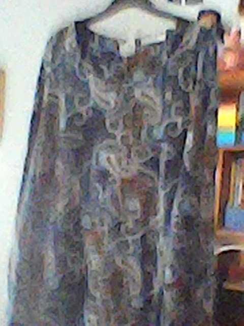 roupa sem marca em bom estado