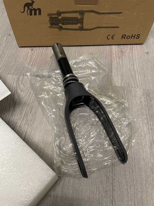 Vários acessórios para trotinetes Xiaomi