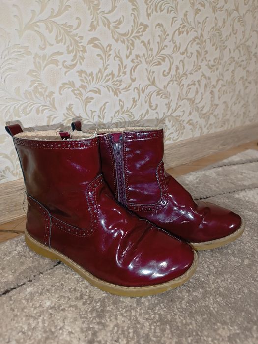 Осінні черевики на дівчинку