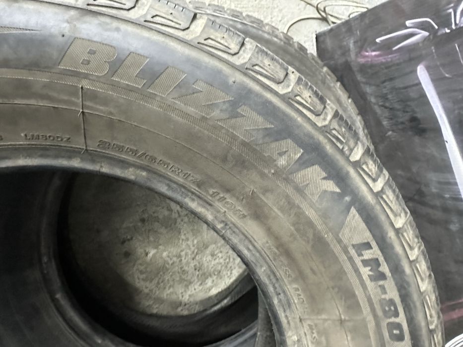Шини 255/65 R17 Bridgestone Blizzak зимние пара.
