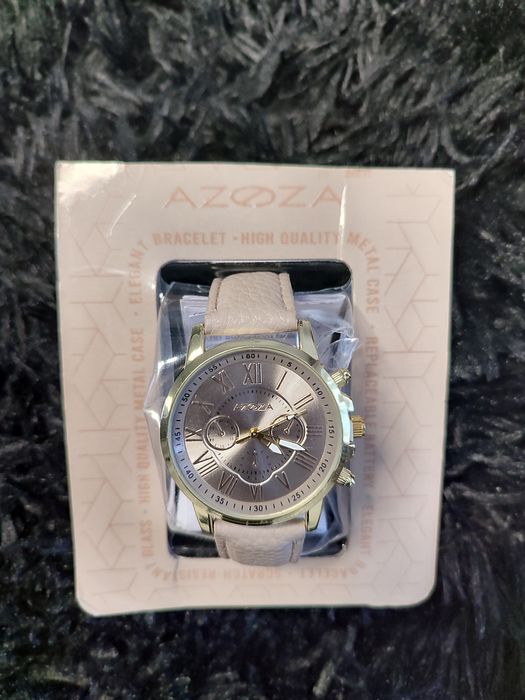 Женские кварцевые  часы AZOZA . НОВЫЕ