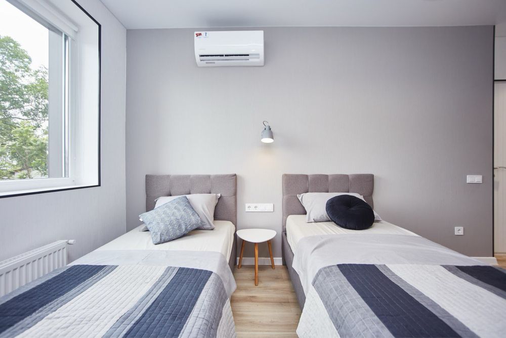 Студии ЖД Вокзал Центр посуточно в Одессе ЖК 34 Жемчужина  Бассейна 6а