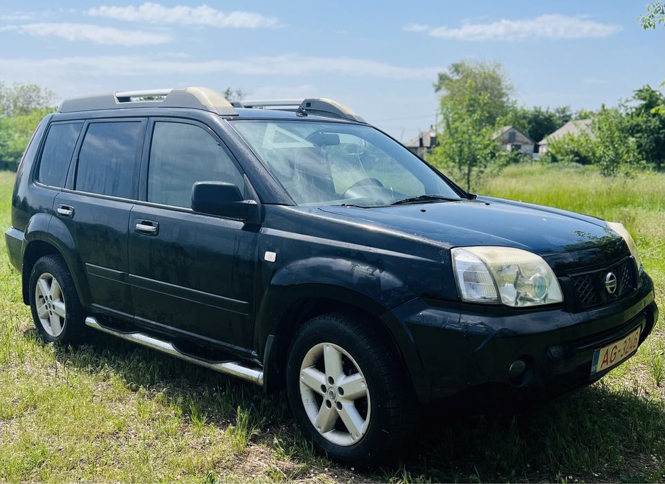 Продам Nissan X-Trail в кузові T30 2004року
