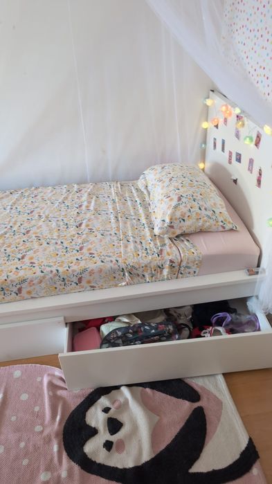 Cama + colchão ikea
