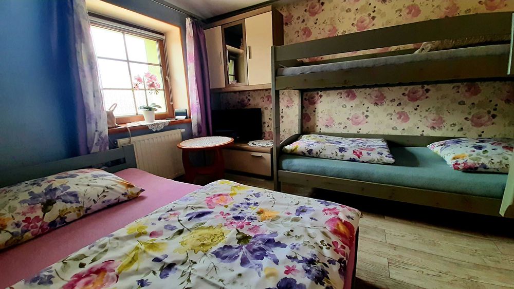 Noclegi APARTAMENTY kuchnia łazienka NIEMODLIN noclegi hotel parking