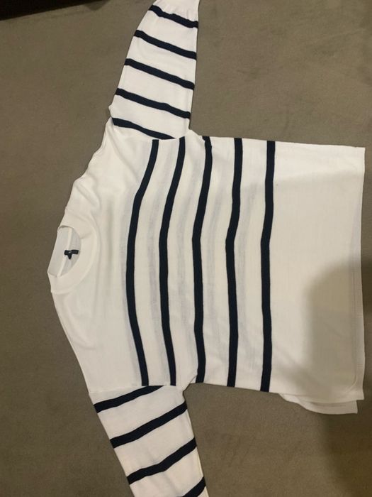 Свитер в полоску