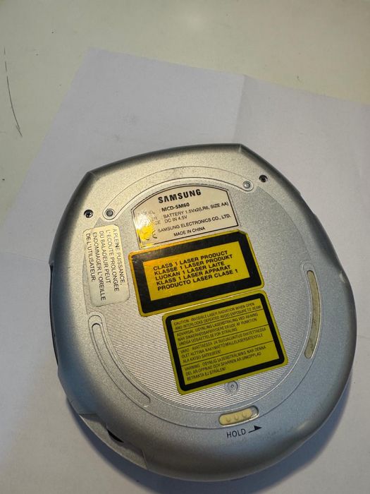 Discman + 3 cd.