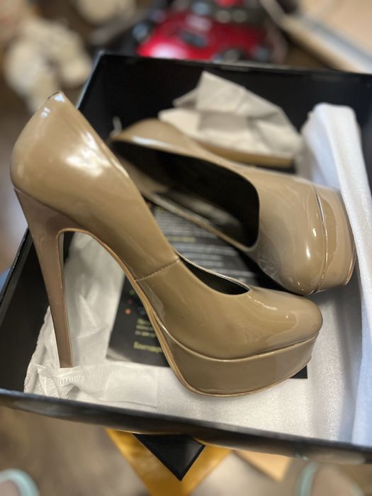 Туфлі на високому каблуку Basconi