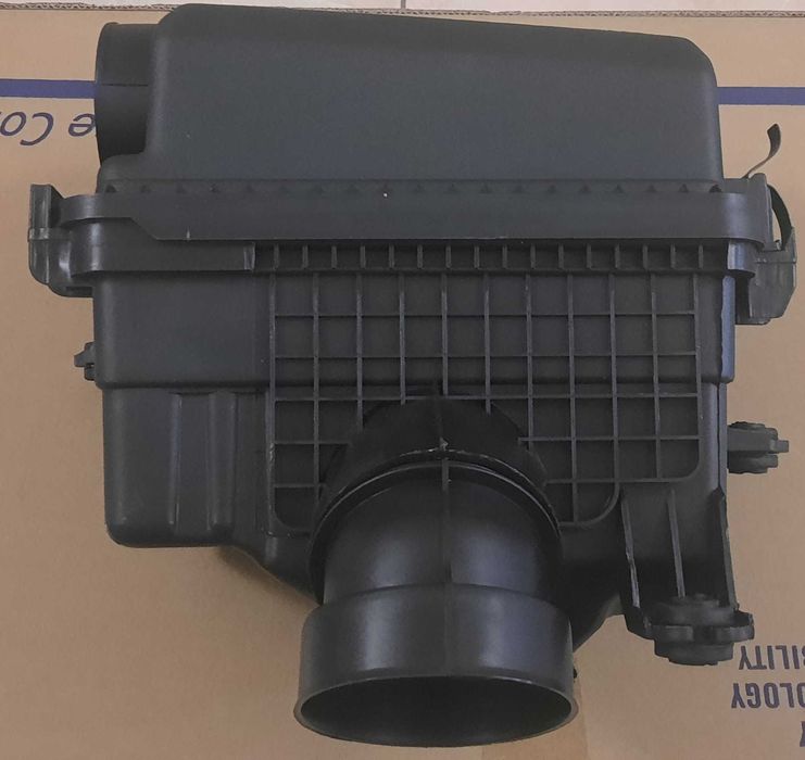 Корпус повітряного фільтра, патрубок Hyundai Elantra Ad